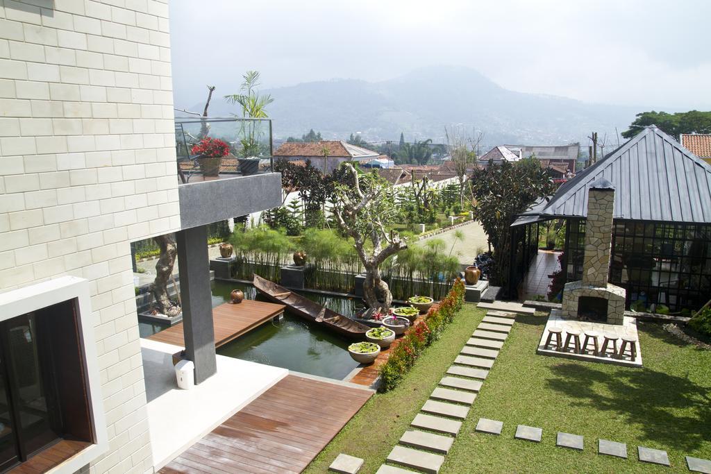 D Green Villa Lembang Room photo
